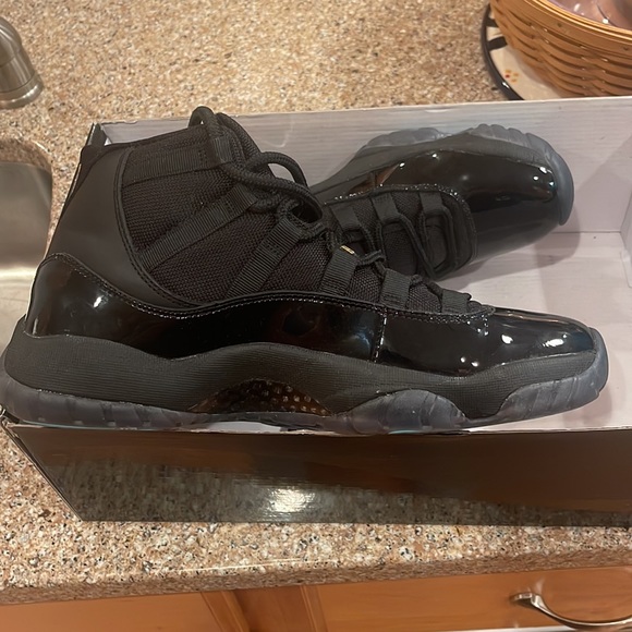 Jordan 11 Gamma Blue. Shoe Inserts, Plastic Cover, and Box Included SZ 10 - Picture 3 of 6